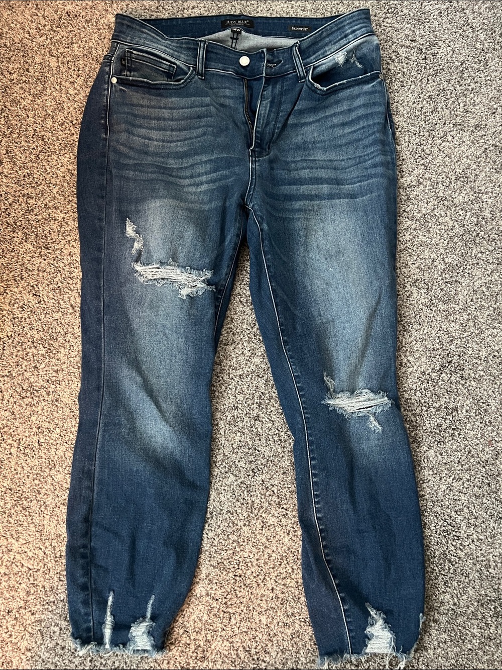 NWOT 🩵Judy Blue Faded Distressed Skinny Jeans - Blue Wash NWOT